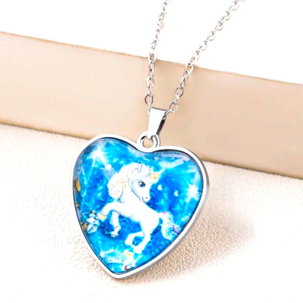 - 1 time gem glass heart pony necklace. New for kids .